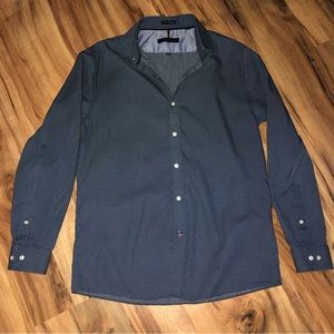 Tommy Hilfiger blue / white small polka dots button down shirt 15 1/2;